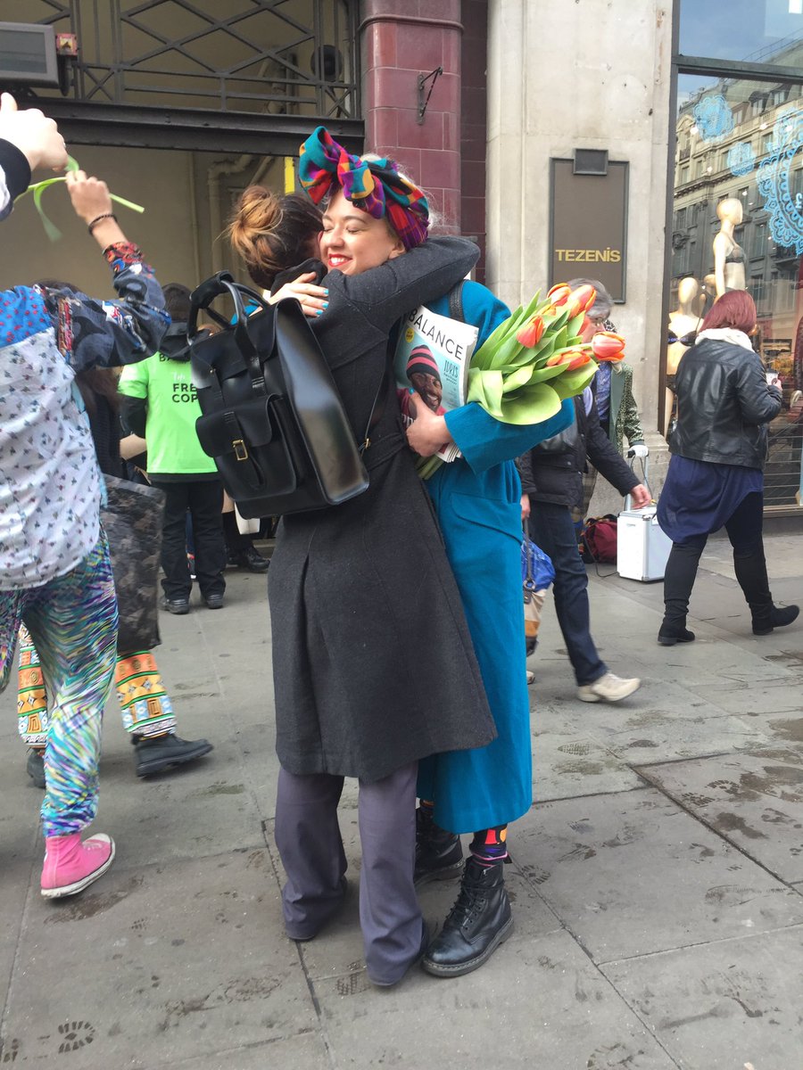 "20 seconds of #hugging contact can dramatically boost levels of #oxytocin" <a href="/oscarrickettnow/">Oscar Rickett</a>