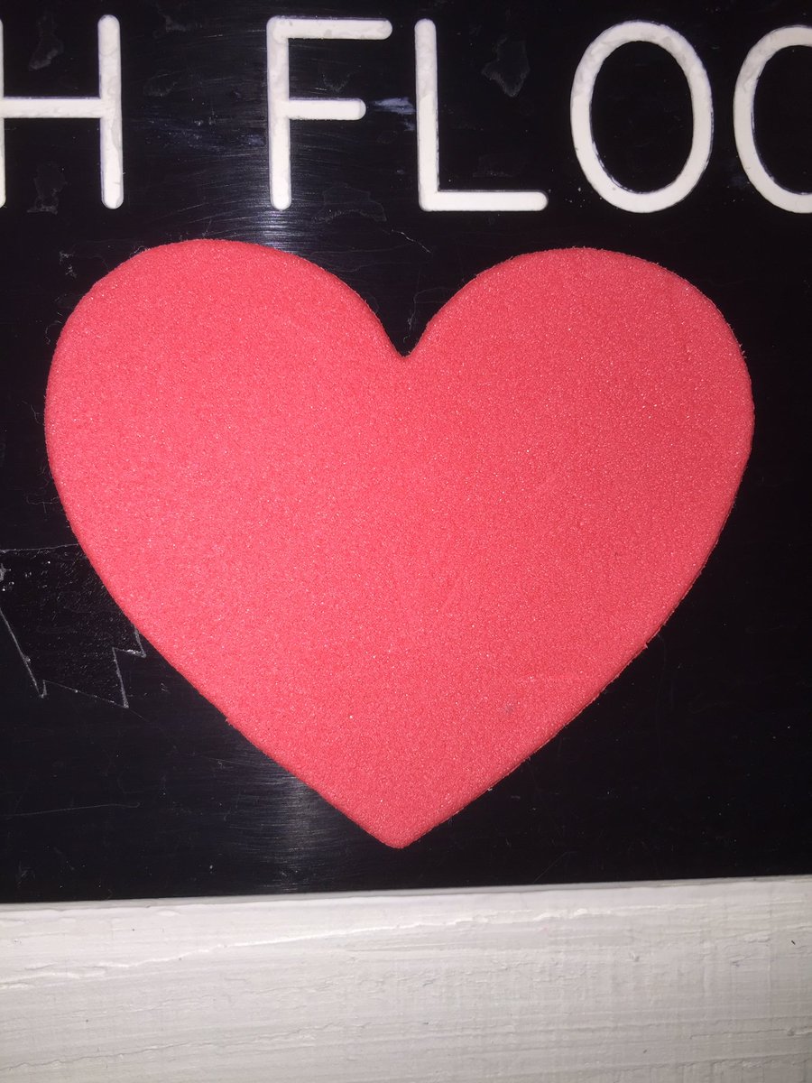 scam_lark's tweet photo. @Natalie_Math Symmetry in real life https://t.co/JtOq6EpqQ6