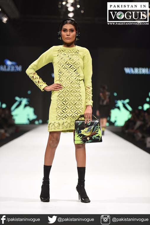 WORLDINVOGUE's tweet photo. @wardhasaleem-#FPW16 #SOWCASING #SS16 #FASHIONPAKISTAN #PAKISTANINVOGUE https://t.co/Jj6tdnl5ON