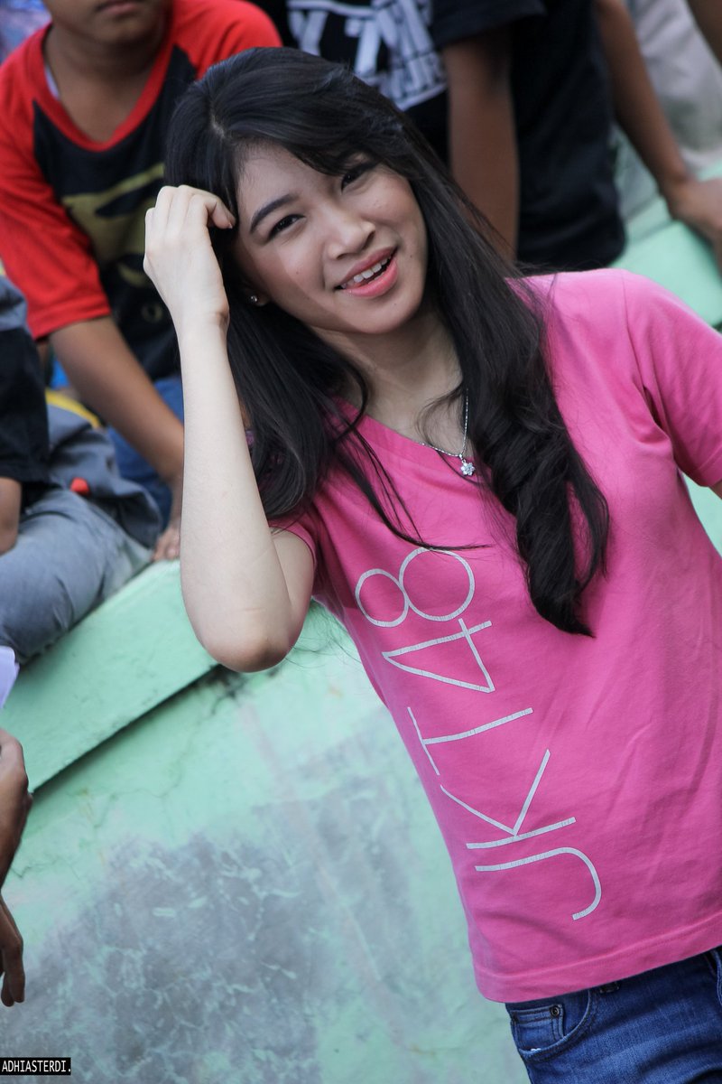 chocolatpurple's tweet photo. .@N_ShaniJKT48 at Eat Bulaga ANTV https://t.co/j8mElMI616