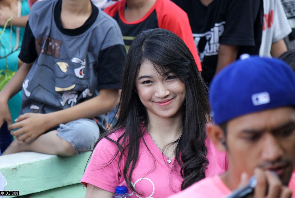 chocolatpurple's tweet photo. .@N_ShaniJKT48 at Eat Bulaga ANTV https://t.co/3IsboyjnXY