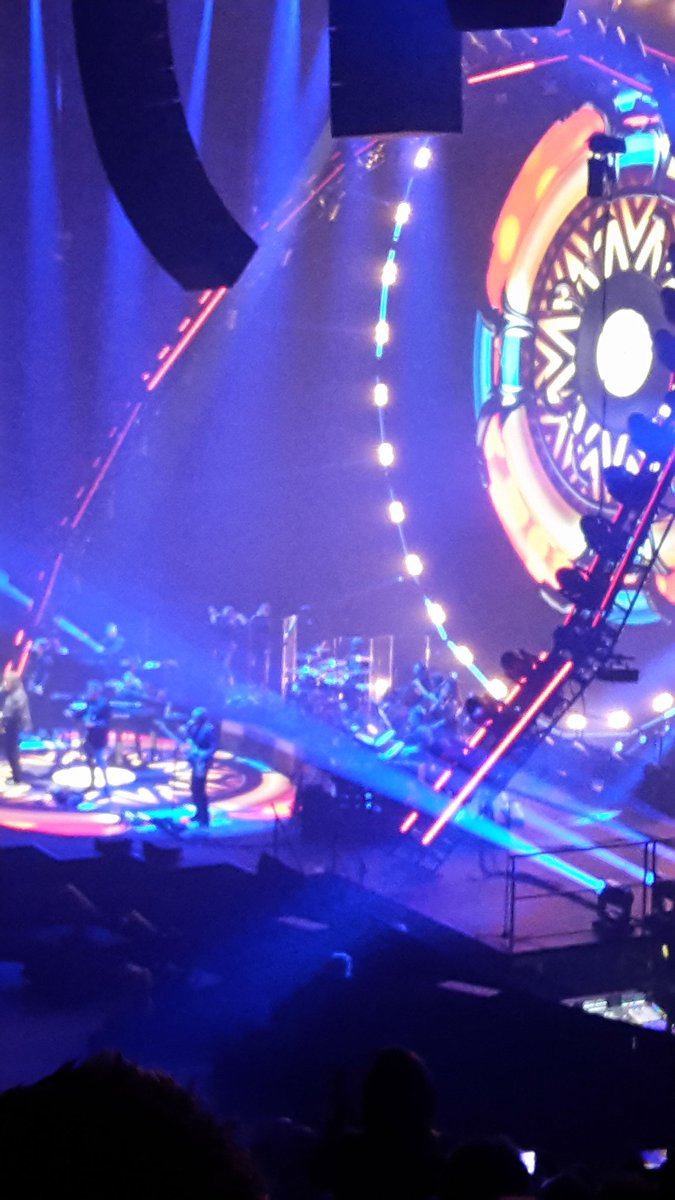 djcooky's tweet image. I can only describe last night&quot;s performance as #musicalperfection @JeffLynnesELO are back @McrArena June 22nd