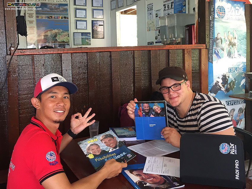 divedownbelow's tweet photo. #DivemasterIntern Linus w/ his mentor DB#MasterInstructor Pablo, going through his crewpak https://t.co/667bFo5ib6 https://t.co/hKU0By2iOW