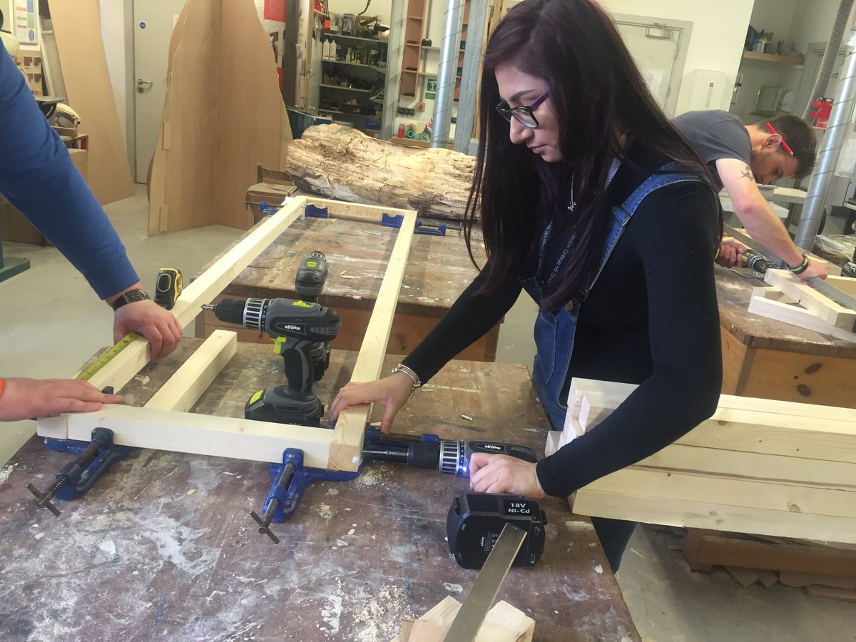Zoo2k16's tweet photo. The zoo team getting everything ready for the Bristol show! @OpenSpaceBrstl  #exhibition #graphics #show #design https://t.co/PIaDns4sDj