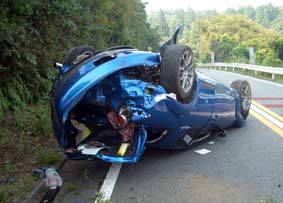 ナオト 茂痛12 5 En Twitter 事故りました 僕は完璧な運転技術だったのに 車に裏切られました イニシャルdや湾岸で鍛えた完璧な回避 テクニックで何とか生き残れました T Co Cfk4skuvzc Twitter