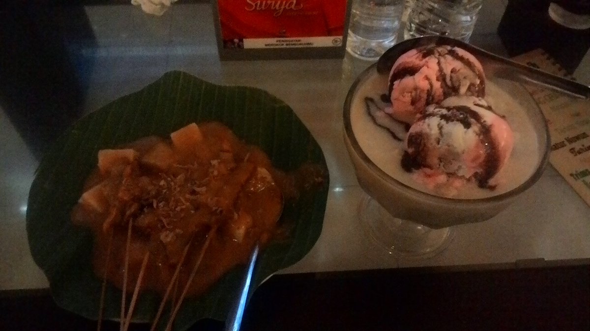 comeng_padang's tweet photo. #ikogantinyo makasi ya sayang :) https://t.co/iWiqO5GIPz