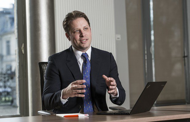 Famosa por suas canetas, a Bic não quer envelhecer cass.io/1qDsUrm