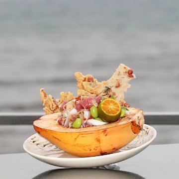 MoonliteBali's tweet photo. Ahi Tuna Calamansi, a perfect companion for your #Mojito.
#moonlite #bali #seminyak https://t.co/d6cHrpNaOr