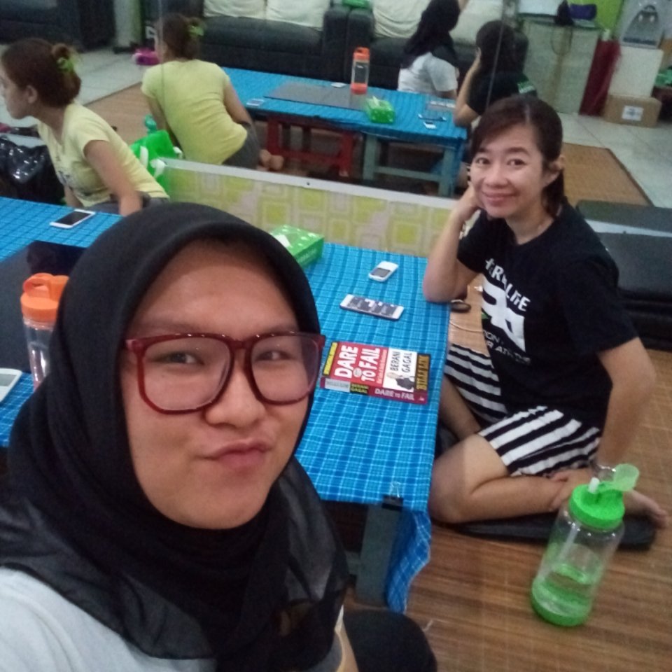 tresiHLF's tweet photo. Ayooo semangat olahragaaa https://t.co/rCm12qzB4v