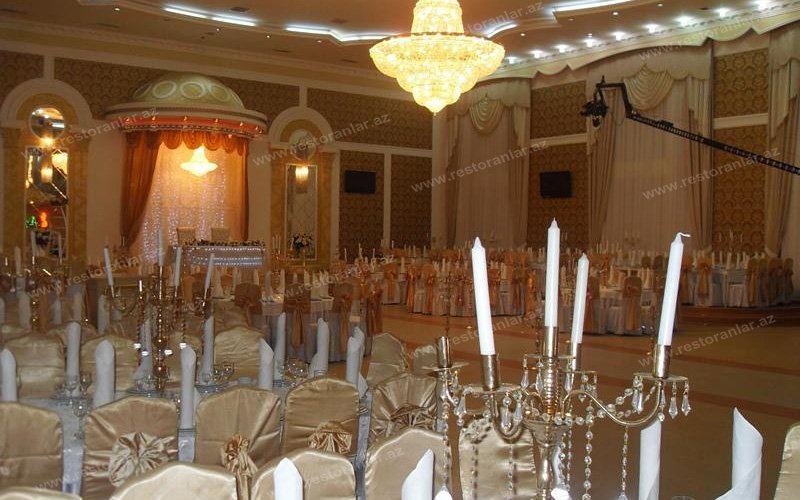 Avropa və Milli mətbəxin növbənöv çeşidlərinin dadı damağınızdan getməyəcək.
Mobil : (055) 311 67 69