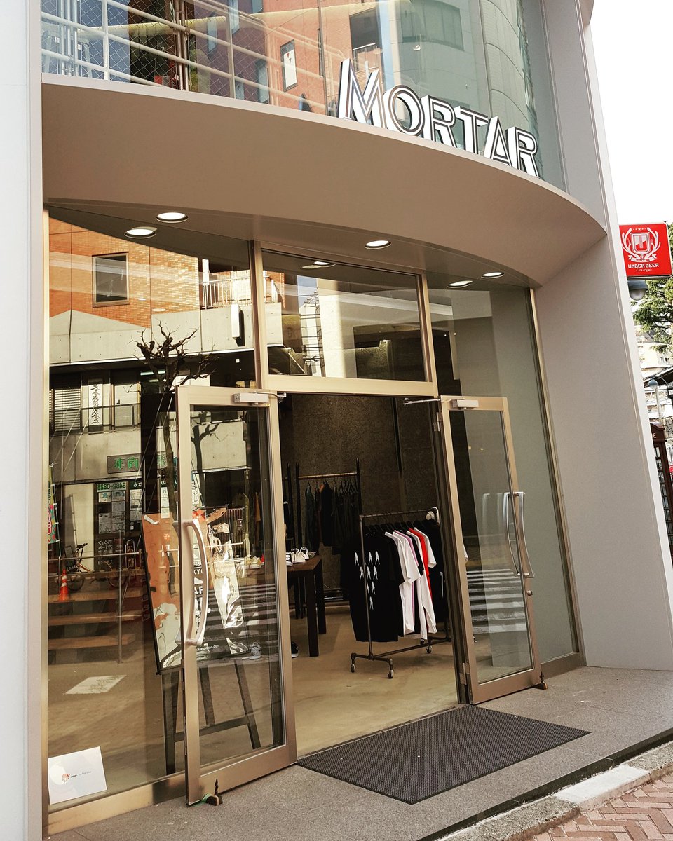 きゅう Mortar 少し前に新しくできたスケボーショップ 渋谷ファイヤー通り 2フロアーあって結構広い Skateboarding Mortar Mortartokyo 渋谷 T Co Fudcgxrufd