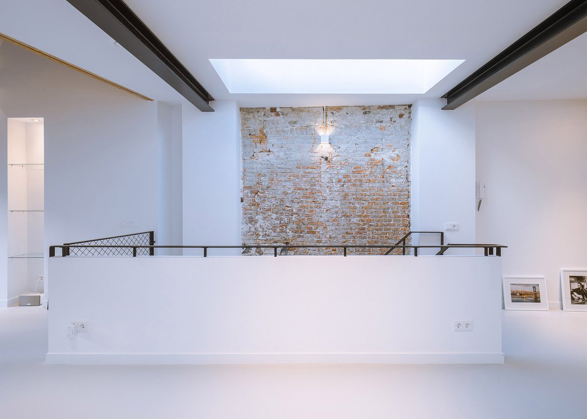 Decorex_Intl tweet picture