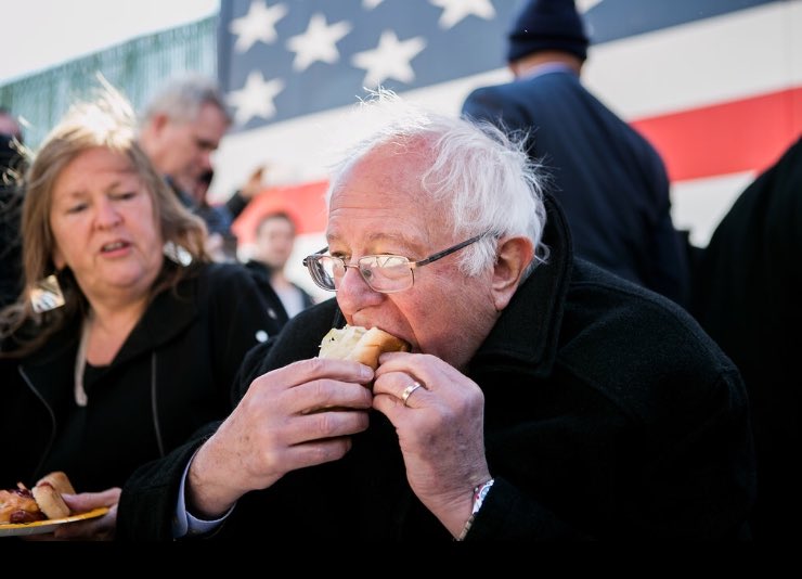 SinginHotDogMan's tweet photo. There's hope for America yet. I trust Bernie too but not his wife. Ketchup and onions, come on!!! https://t.co/ckTDrbM3za