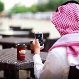 ليتك تغيرصورة العرض  ياهـيه
صورتك سوت بالحناياسوايـا
وراعي الهوى مايلتفت بالمشاريه
اهـــم ماعنده عـــلاج الحــــنايا