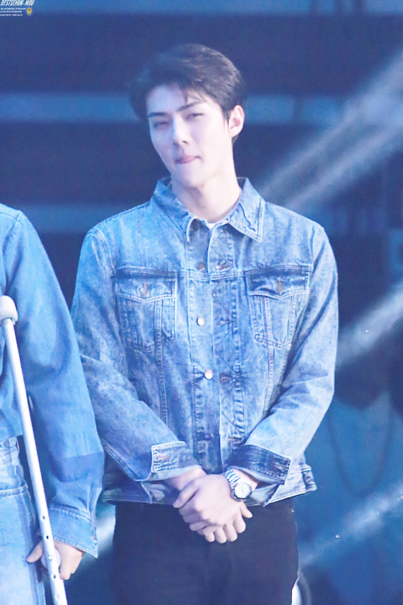 BestSehunMOU's tweet photo. #SEHUN #세훈 #世勋 这个世界唯一那朵最美丽的花！https://t.co/d4Cu2Cpo0v https://t.co/K0rIPahvkL