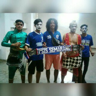 Shooting Film Angkling Darmo 😄😄 <a href="/BlackCatur/">catur adi nugroho</a>