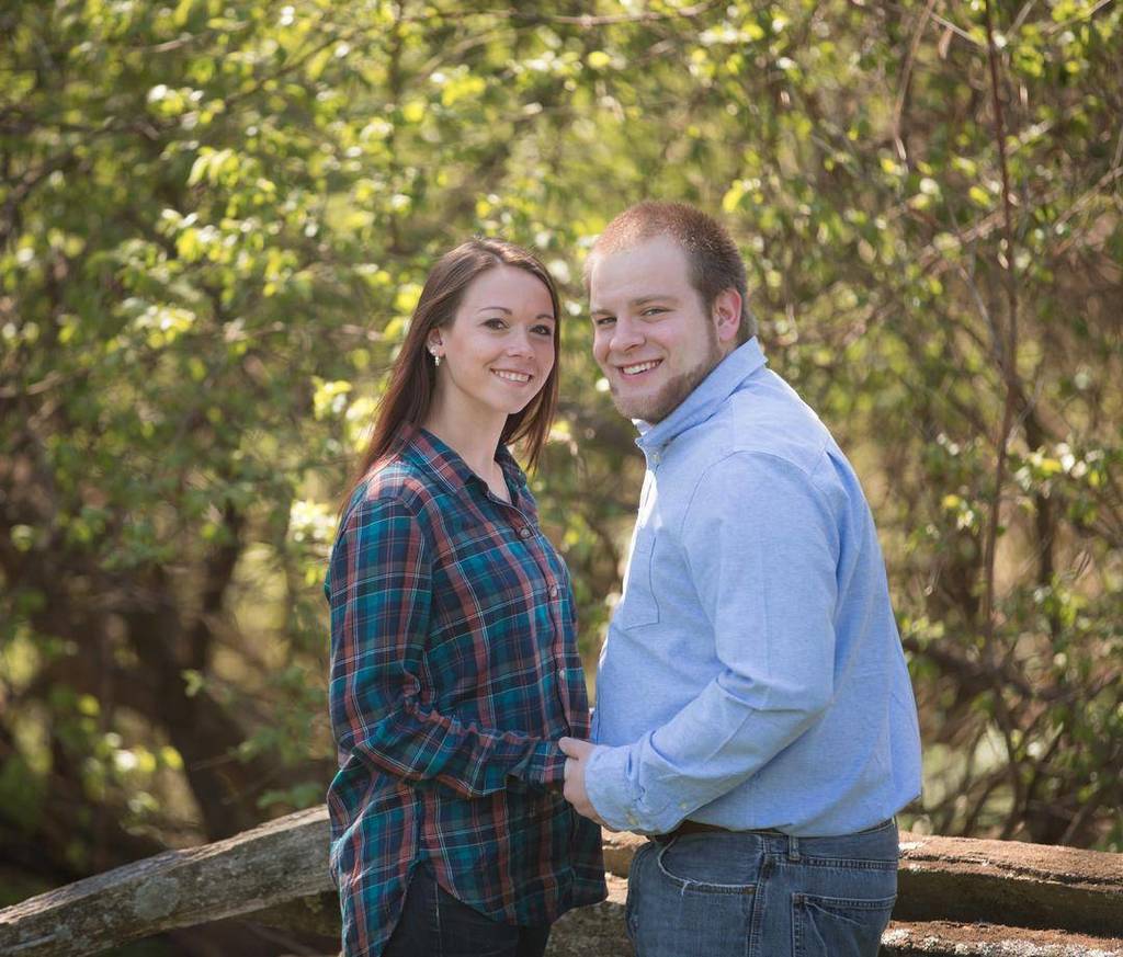 PixOlogy's tweet photo. So sweet! What a gorgeous day we had!#lehighvalleyphotographer
#Burnsideplantation
#bethl… https://t.co/QtXSVQyoed https://t.co/ExCfKUJhyz