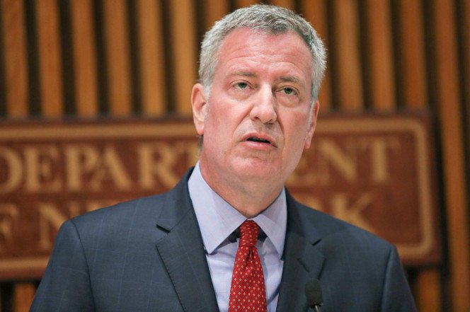 Communist-socialist mayor of New York City Bill De Blasio (and wife) lose $850 million in taxpayer dollars