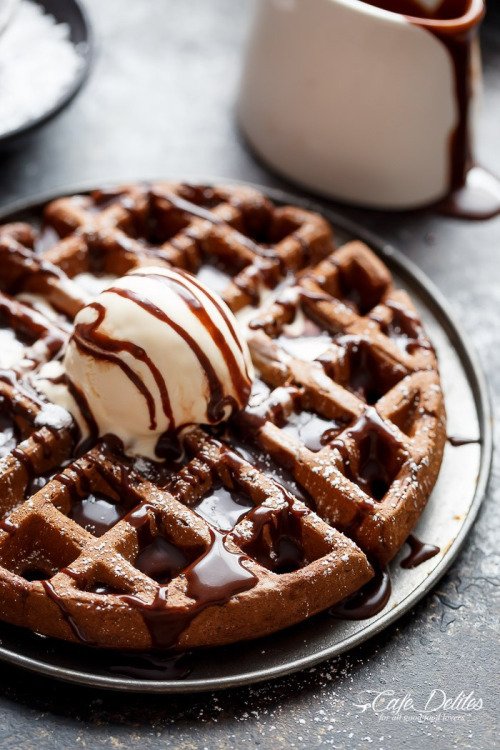 AwwTexts's tweet photo. Dark chocolate cake waffles https://t.co/SMdPFUxVyl