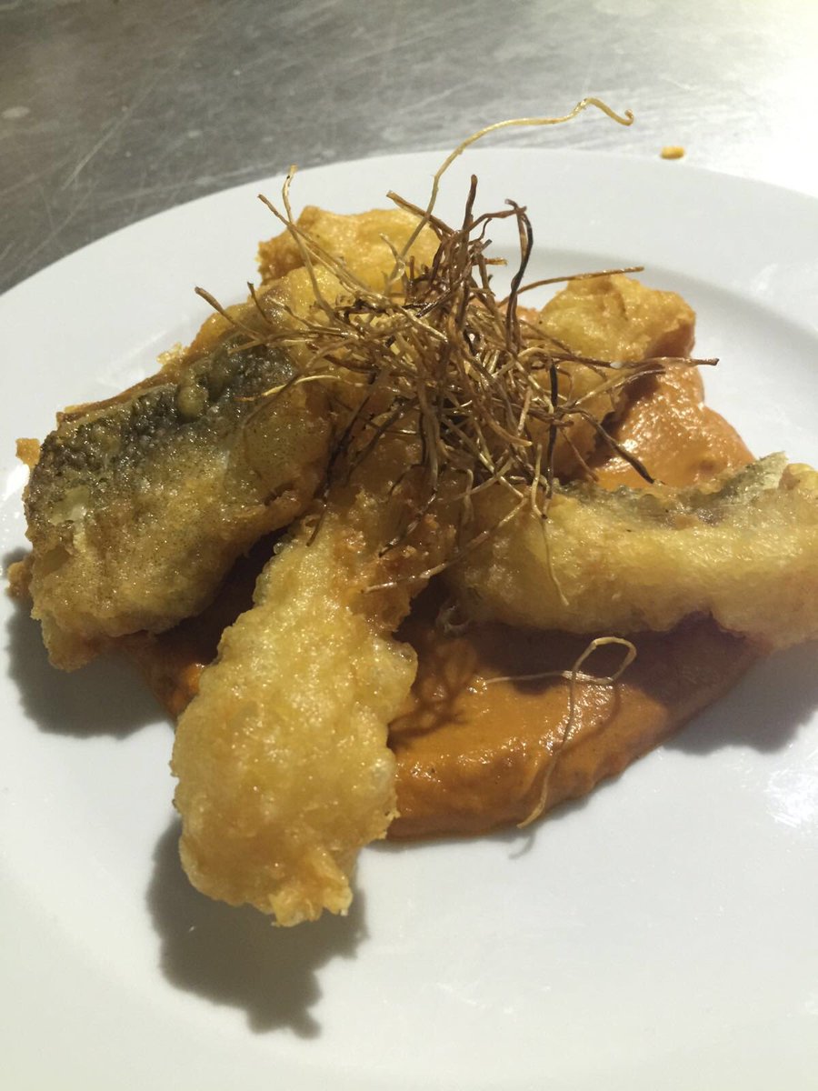 RESTAURANTEEDEN's tweet photo. Bacalao con pisto https://t.co/yFkh2mxv4N