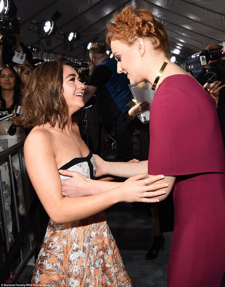 Daily Mail Celebrity On Twitter Maisie Williams And Sophie Turner Are Pretty Much Sisters Irl F0 9f 92 85 Https T Co Fwuu00cki0 Https T Co Wb6q8vohj4 Daily Mail Celebrity On Twitter Maisie Williams And Sophie Turner Are Pretty Much Sisters Irl F0 9f 92 85 Https T Co Fwuu00cki0 Https T Co Wb6q8vohj4