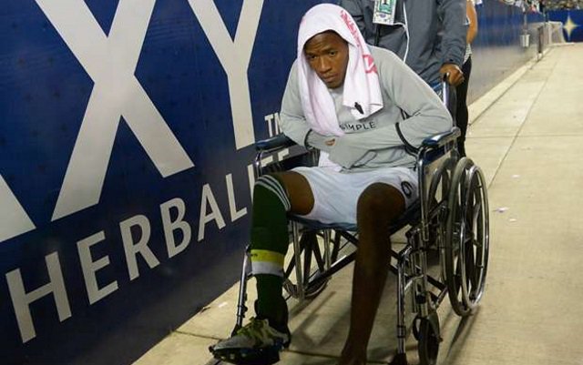 WirtzFlorianLFC's tweet photo. VIRAL: Is this Nigel de Jong’s worst-EVER tackle? Puts opponent in a wheelchair! >> https://t.co/CqKR5s3bq6 https://t.co/RpnCprM6q3
