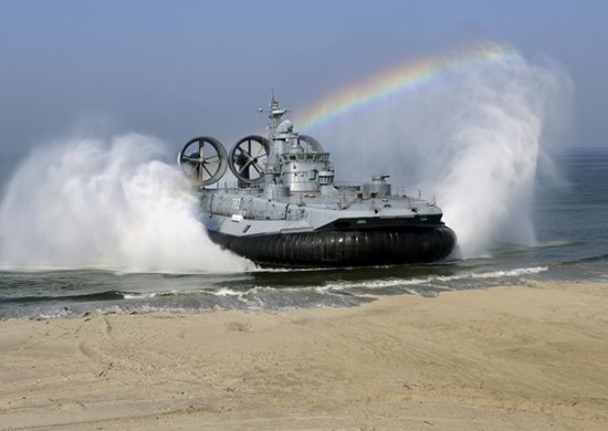 Russian Navy: Status & News #2 - Page 34 CfxDw7pWIAAnNjU