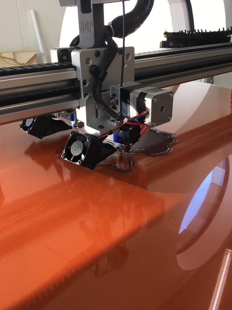 Prod_Designs's tweet photo. Back in the #prototyping lab #3dprinting a variety of models https://t.co/pdcA74AbPG