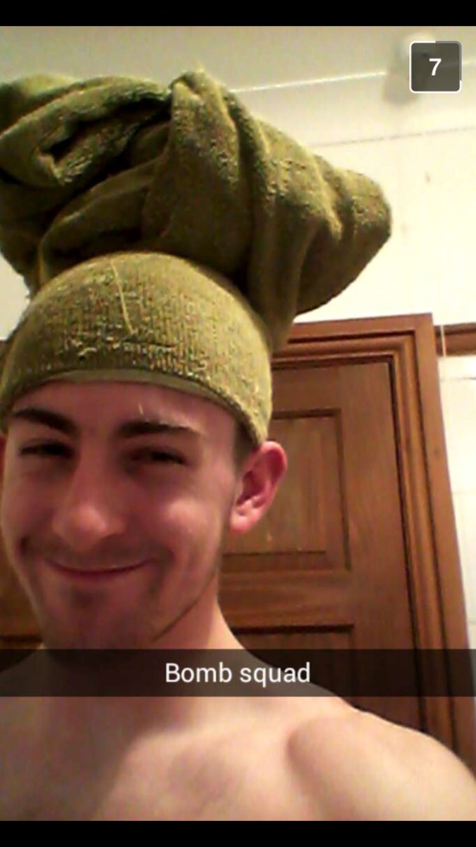 ben__howells's tweet photo. Penblwydd hapus beautiful @tomlloyd97 👳🏽❤️ https://t.co/uRCReiL6uf