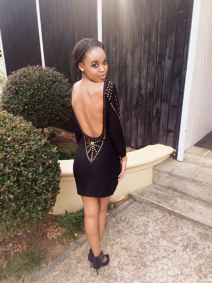 _MpumeS's tweet photo. Prejudging outfit π―ππ»πΈ I cut this this dress 30 minutes before hey π #missvc #backyourboytjies @varsitycup @UJ_Sport https://t.co/Q5AEDCDWSx