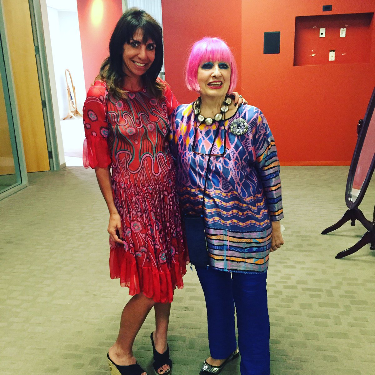 PaulaTaylorLLC's tweet photo. Wonderful weekend met the iconic @ZandraRhodes @FashionWeekEP @tucsonfw https://t.co/AE27ZskiVv