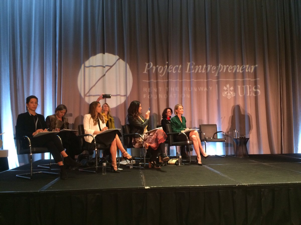 Entouragemgr's tweet photo. Just look at that #power line-up! #ladyboss @RebeccaMinkoff @Jenn_RTR @Jenny_RTR @carleyroney @RenttheRunway https://t.co/yTDm6iQaww