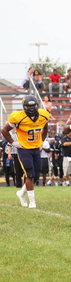 JUCOFFrenzy's tweet photo. .@iluster734 Isaiah Luster JUCO Hybrid C/O 2017. 6'2 245. Rochester JC. HL https://t.co/vMBJ3qxE8G https://t.co/1XIio5RdAz