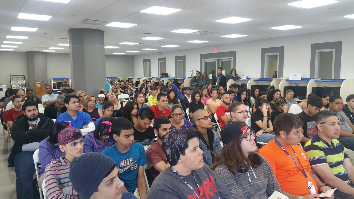 MariaAc38623290's tweet photo. @marialourdespip  en NATIONAL UNIVERSITY COLLEGE ARECIBO https://t.co/Vv991VzIZt