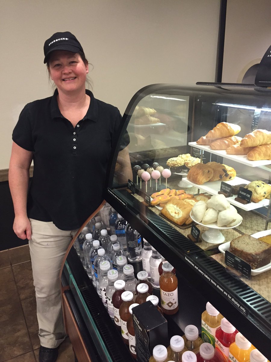 TL Lisa driving sales through a full and impactful pastry case! #t68