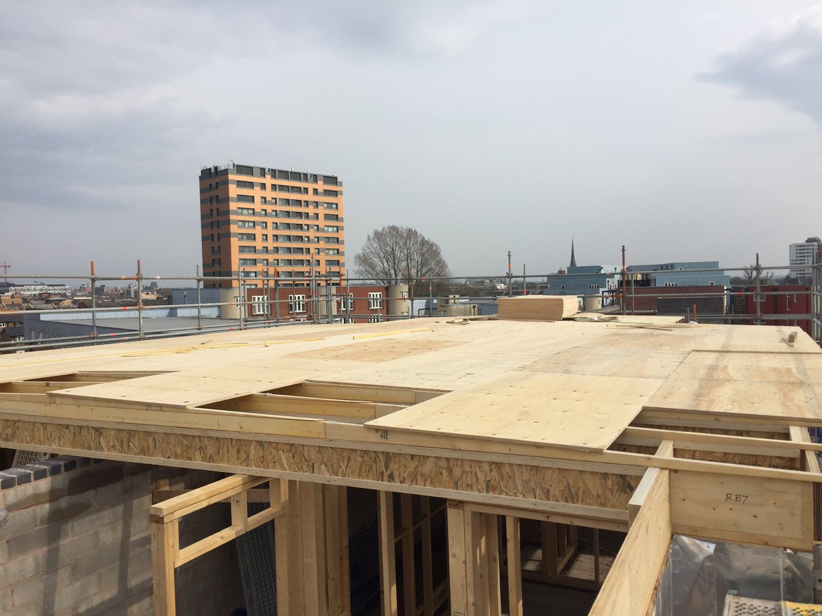 lucyStResidents's tweet photo. Sun is shining and good progress being made @laneenduk @mellwoodltd @wilcowan @TalkTrafford https://t.co/sxPVzcXGMZ