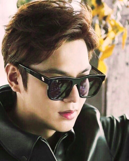 TheLeeMinHoPh's tweet photo. Lee Min Ho in sunnies 😍😂😍
© canon_mh_feel instagram https://t.co/mhPBPycqJ3