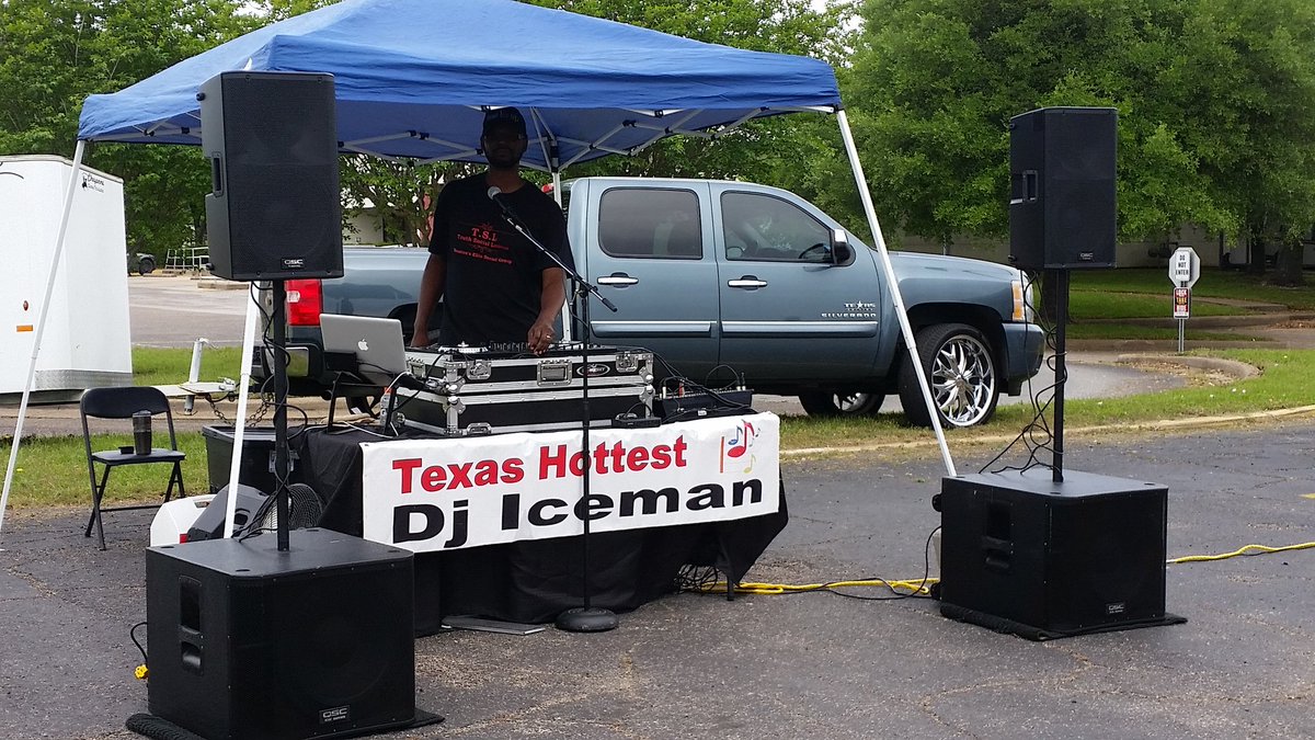 Truth Social Lounge tweet media