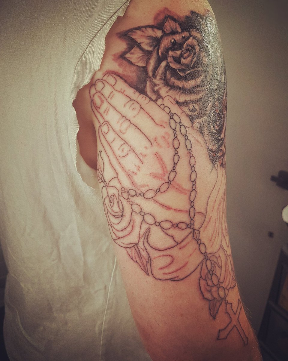 studio27_kent's tweet photo. Dreaded 90s tribal design, covered with this awesome rose and religious design.. underway. https://t.co/eTq0wdKUBN