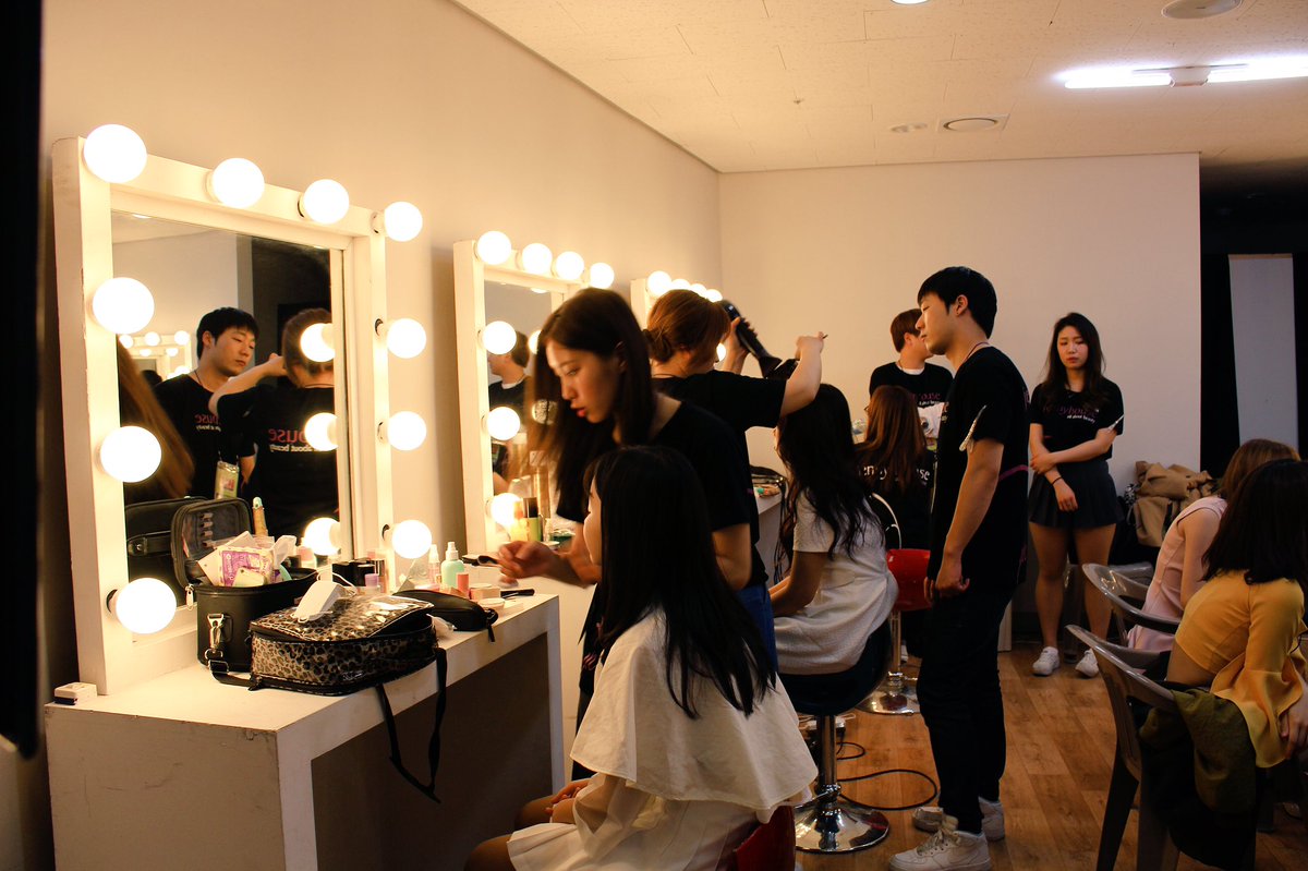 #K팝스타5 #TOP2 파이널 생방송에서
다시 만나는 반가운 얼굴들~ 스페셜 무대를 위해 준비 중인 K팝스타5 #참가자 들!

#SBS #서바이벌오디션 #케이팝스타 #시즌5 #인천 #남동체육관