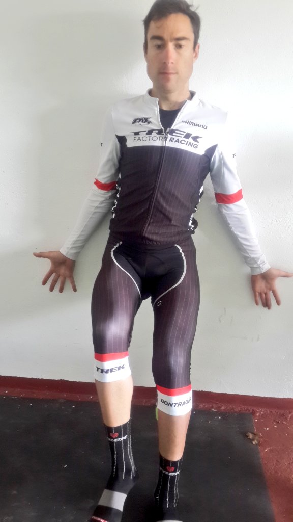 sergiomantecon's tweet photo. Típico ejercicio que parece que no sirve para nada, pero sirve para mucho! #compensatorios #entrenamientoInvisible. https://t.co/rcUiT3kKe6