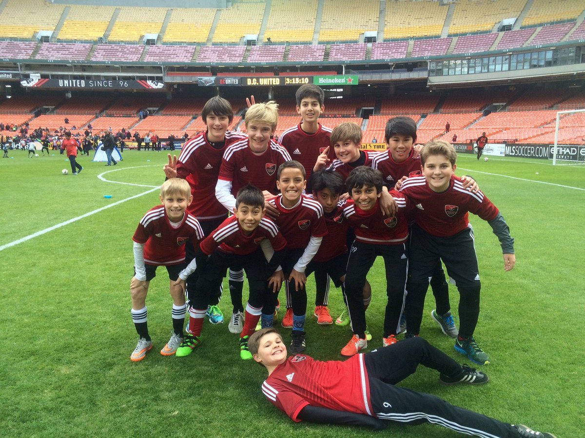 loudounsc's tweet photo. #03BRed & #03BBlack combined for some fun at #PlayonthePitch before the @dcunited game on Sat! #repthered https://t.co/FH1I6e67vt