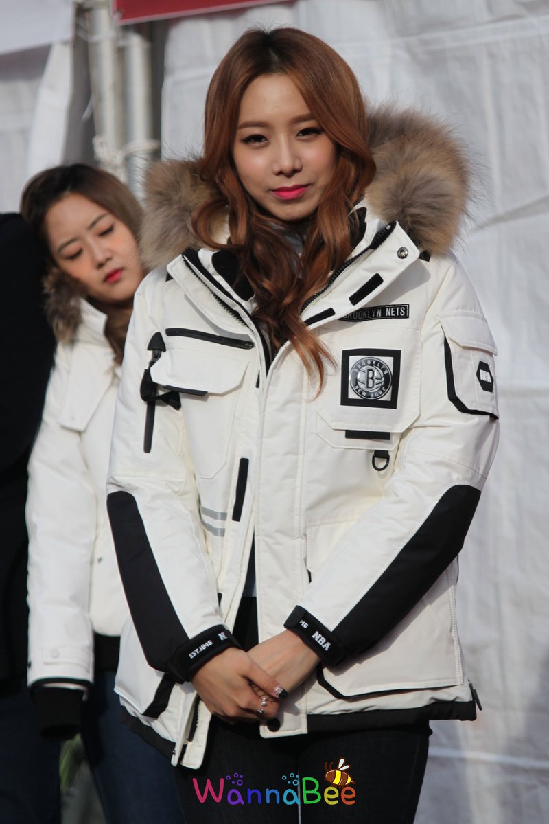 ynb_sophy94's tweet photo. 151206 더팩트 시즌마감 마라톤 직찍 #베스티 #BESTie #유지 #UJI @BESTie_Uji 
https://t.co/Aq87hUNkT3 https://t.co/3R4MabQmY2