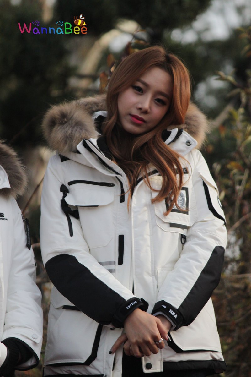 ynb_sophy94's tweet photo. 151206 더팩트 시즌마감 마라톤 직찍 #베스티 #BESTie #유지 #UJI @BESTie_Uji 
https://t.co/Aq87hUNkT3 https://t.co/3R4MabQmY2