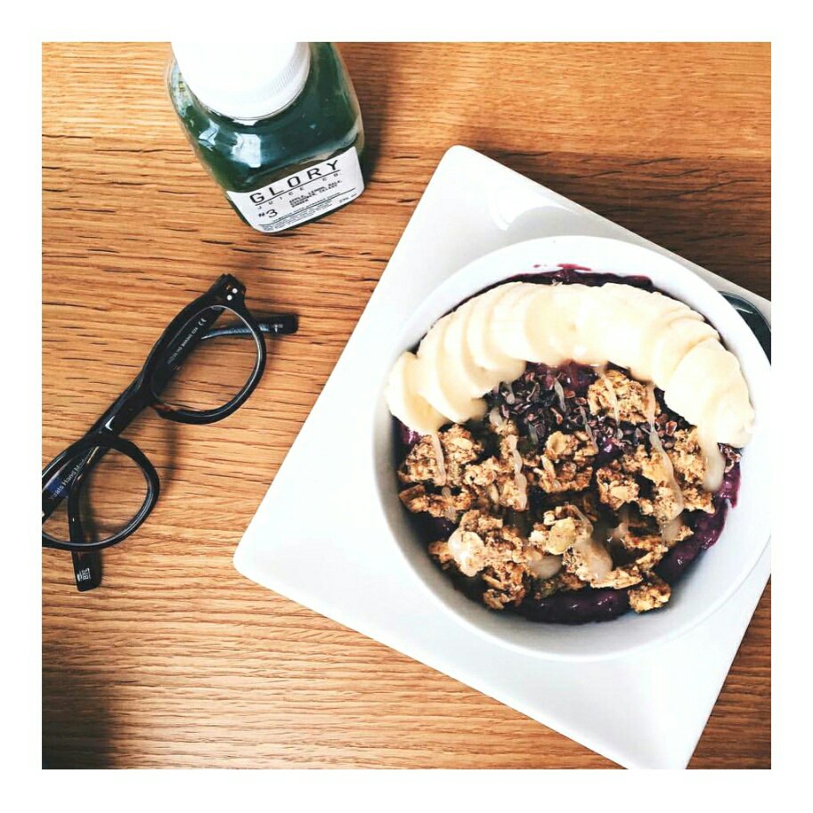 Start your week off right! || 📷<a href="/sarahbrinson/">Sarah Brinson</a> #gloryjuiceco #breakfastofchampions #feedfeed #acaibowls #treatyourself