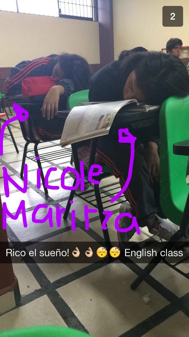 MaritzaHeS's tweet photo. Extrañando esto 😩😩 JAJAJAJA #siestadiscreta #naptime #pardedescaradas #brutalacomodidad @nicolelartiguee https://t.co/yXq2XyyKtY