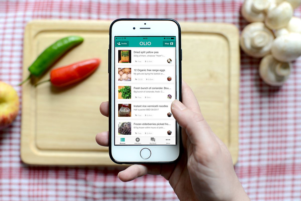 Olio_ex's tweet photo. We're an app that connects neighbours &amp; shops so surplus food can be shared, not binned. https://t.co/PHupQ8CRc3 https://t.co/NHLfybT3me