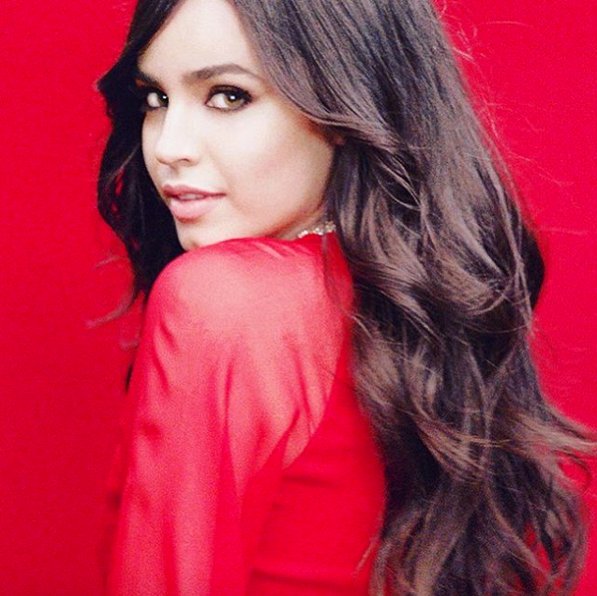 1027KIISFM's tweet photo. .@SofiaCarson Debuts "Love Is The Name" Music Video! WATCH HERE https://t.co/pPH4PxTwBZ - XO @TanyaRad https://t.co/M91pmuWDnW