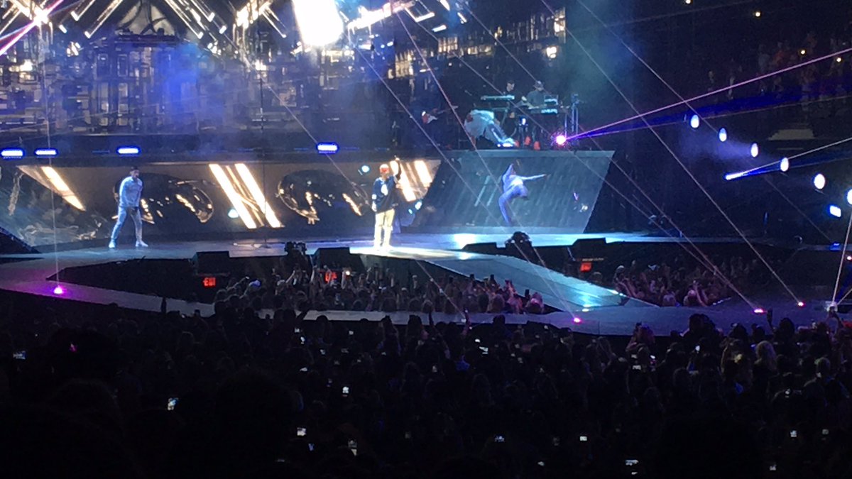 JennaCheyANN's tweet photo. My Bieber night! NOTHING could ever top me seeing him!!! My world, Believe, and now #Purposetourdallas!!! I love him https://t.co/HPK1rhfgN1