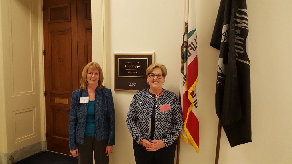 PrimeauCG's tweet photo. Great time at #AHIMAHillDay with CHIA and AHIMA representatives. @SharonLewis #AdvocacyDC https://t.co/UJbYkJMCsm